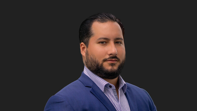 Agent Photo