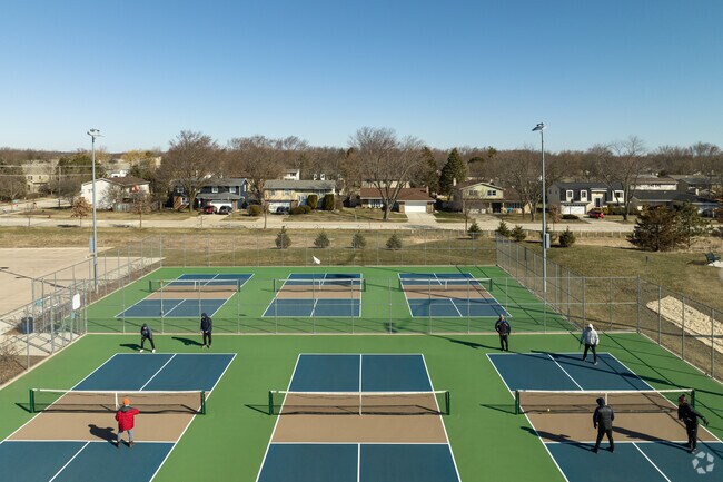 Gbur Sports Field in Reseda features pickleball and tennis courts.