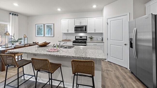 204 Lake Tyler Dr unit 36200748, New Bern, NC 28560 - photo 7