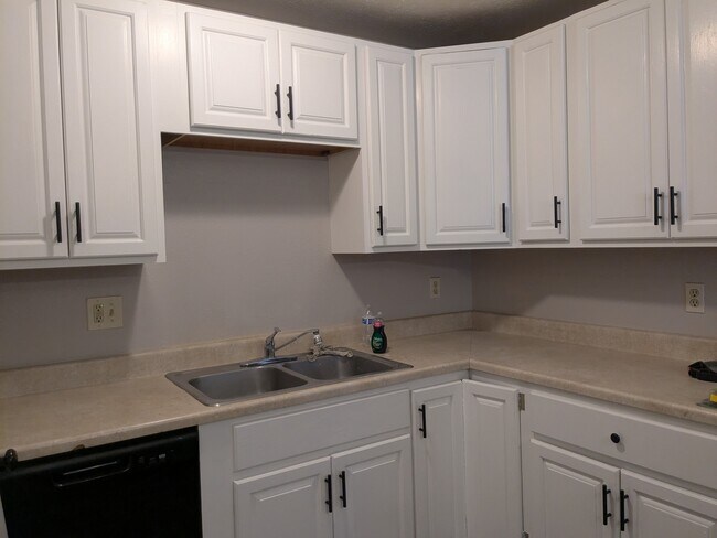 14250 E 22nd Place, Aurora, CO 80011 - photo 7