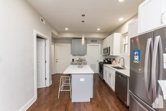 3570 W Dickens Ave Unit 2, Chicago, IL 60647