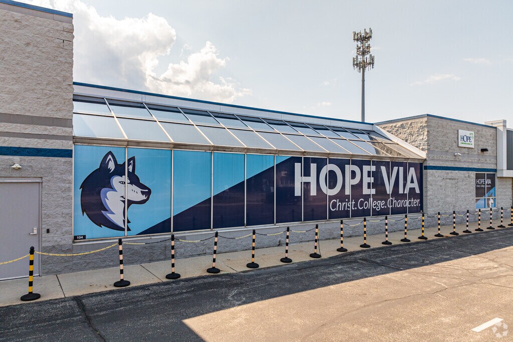 Hope Christian School - Via is a private, Christian school located in Racine's Shorecrest area.