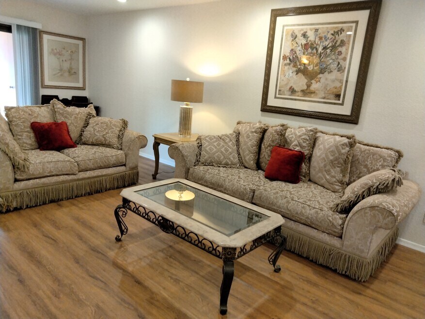 12222 N Paradise Village Pkwy S unit Bldg 2 Unit 112, Phoenix, AZ 85032 - photo 1