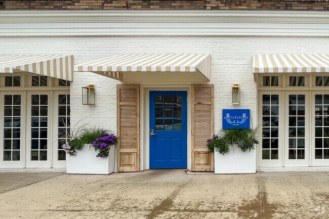 Siren Restobar of Greenwich is a place to gather, sip a cocktail, or grab a table with friends.