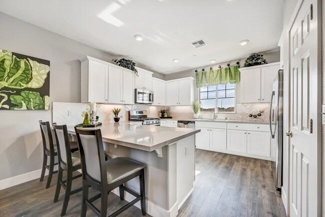 841 S Philip Ave, Fowler, CA 93625 - photo 4