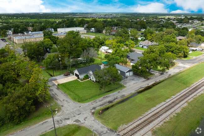 Homes near the rail line reflect Howe’s small-town character.