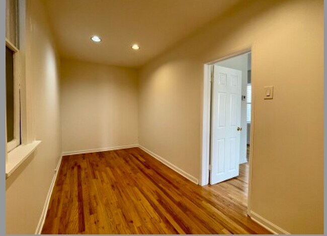 2219 N Hoyne Ave unit 2, Chicago, IL 60647 - photo 7