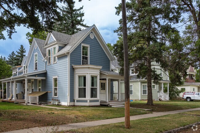 Large Victorian homes in Bogert Park were built over 100 years ago.