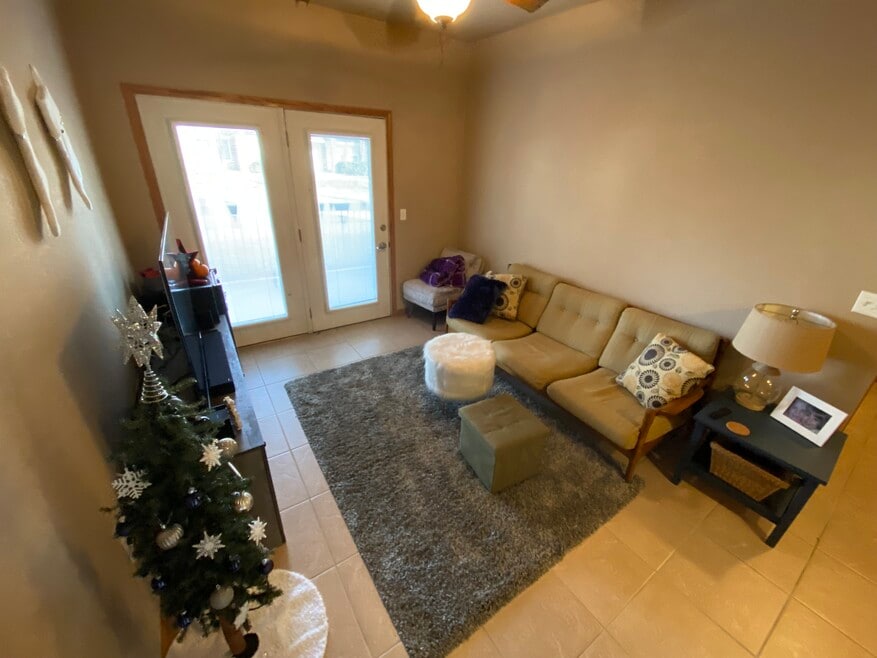 1209 Bertrand St unit 9, Manhattan, KS 66502 - photo 1