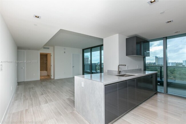 Echo Brickell unit 1003, Miami, FL 33131 - photo 7