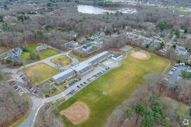 An aerial view of the large Deerfield School campus in Westwood, MA.