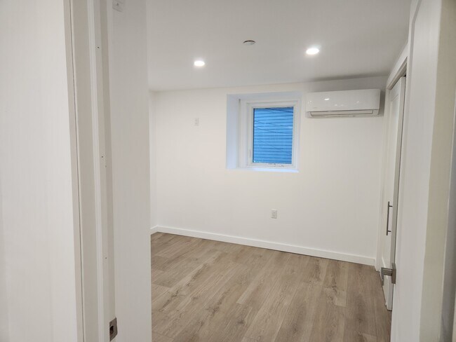 4 Woodville Terrace unit 3, Roxbury, MA 02119 - photo 7