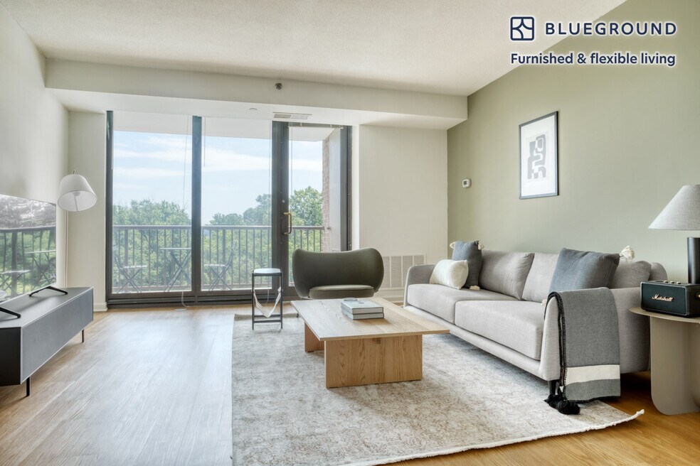 1801 Crystal Dr unit FL5-ID558, Arlington, VA 22202 - photo 1