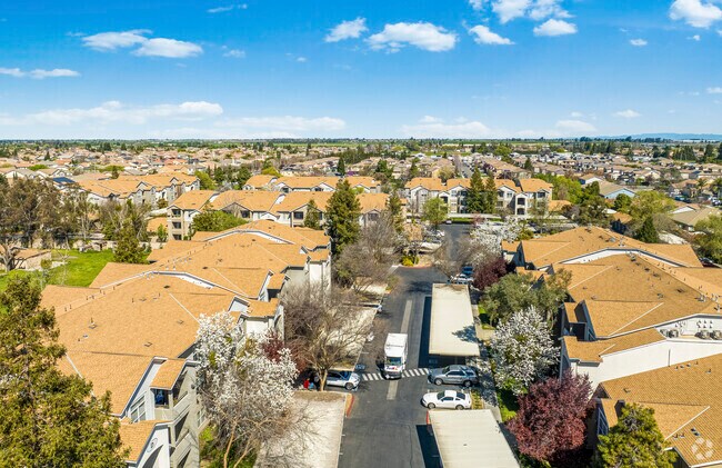 Brooks Landing, Modesto, CA 95355 - photo 7