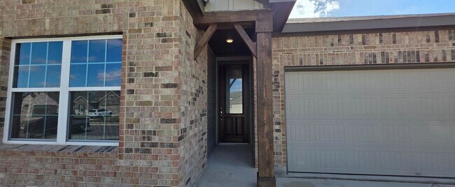 12808 Hill Plains Dr, Schertz, TX 78154 - photo 2
