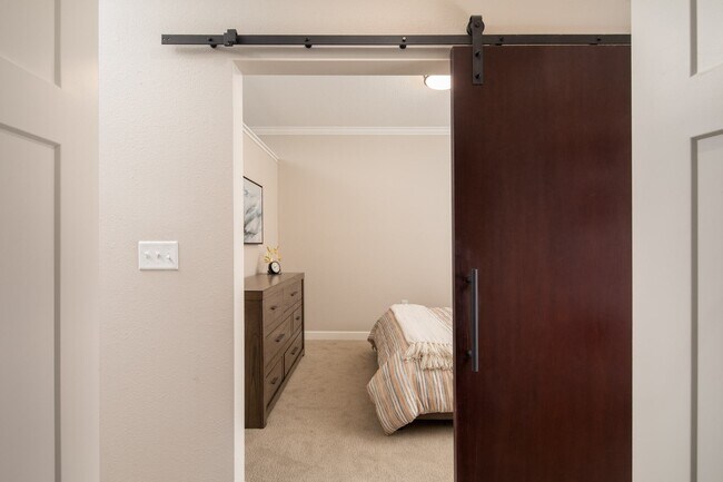 The Whitley, Saint Paul, MN 55101 - photo 6