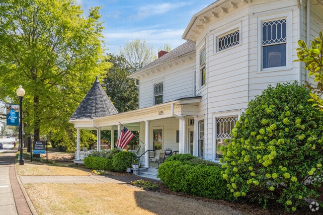 Seven Springs Museum is a historic house featuring significant events of Powder Springs.