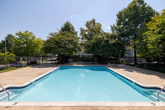 46910 Shady Pointe Square, Sterling, VA 20164