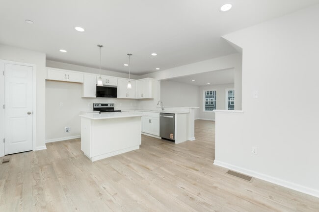 122 Dolomite Dr, Port Matilda, PA 16870 - photo 5