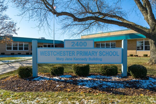 Westchester Primary School has a student-teacher ratio of 15 to 1.