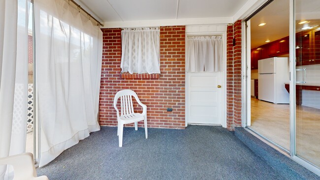 3022 Blackhawk St, Aurora, CO 80011 - photo 2