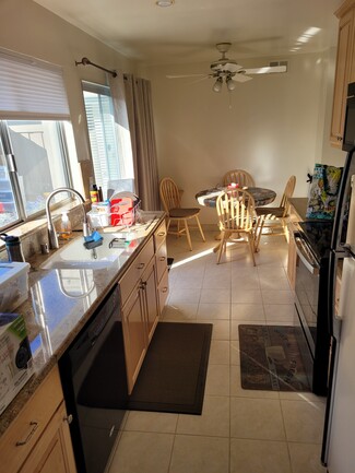 157 Escobar Ave Unit Los Gatos Village, Los Gatos, CA 95032