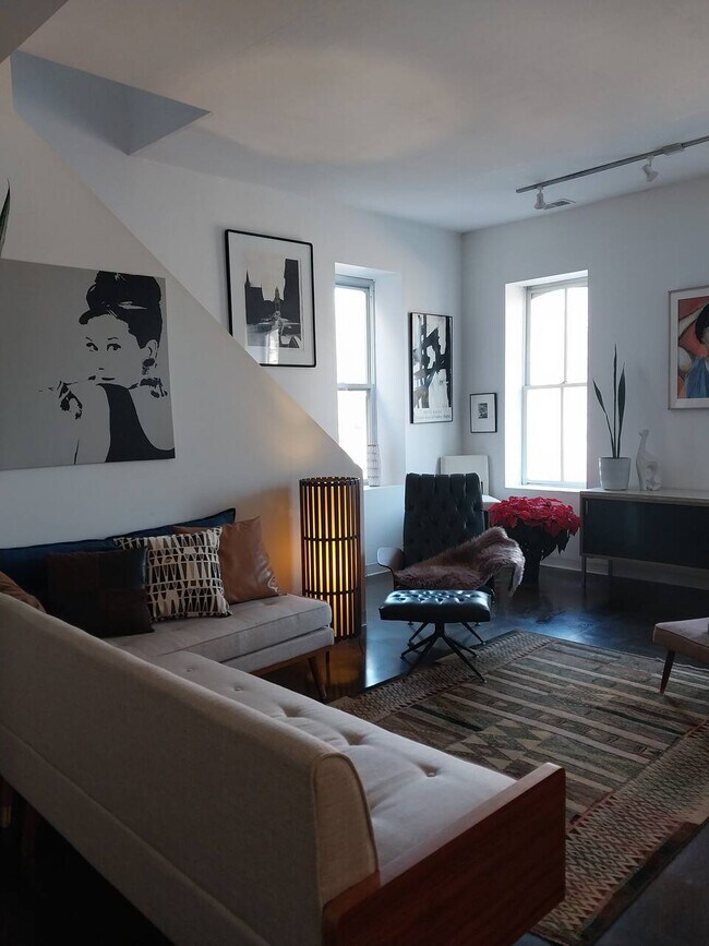 2218 Wyoming St Unit 2218 Wyoming St #1, Saint, Saint Louis, MO 63118