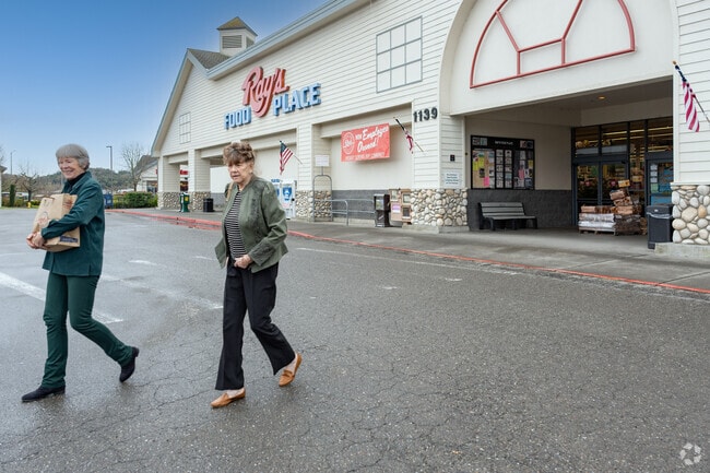 Cloverdale locals enjoy grocery shopping at Ray's Food Place.