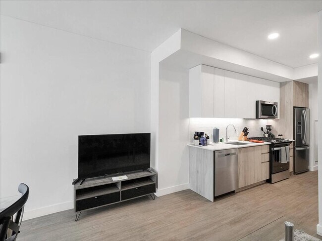 817 N 6th St unit ID1047108P, Phoenix, AZ 85004 - photo 3