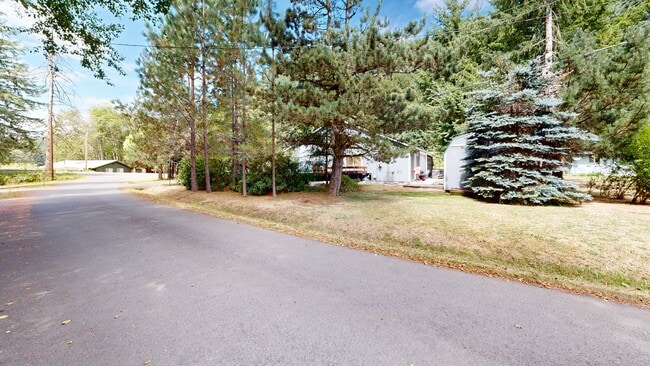 10282 Fieldcrest Dr, Birkenfeld, OR 97016 - photo 2