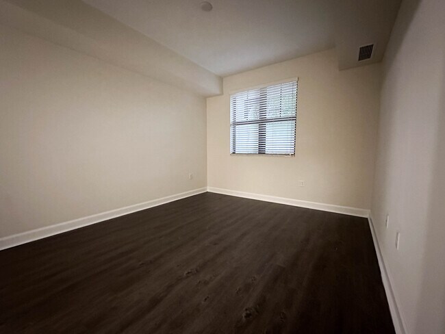 3420 SW 23rd St unit A3, Miami, FL 33145 - photo 5