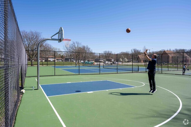 Doogan Park near Orland Grove has many activities for people to enjoy.