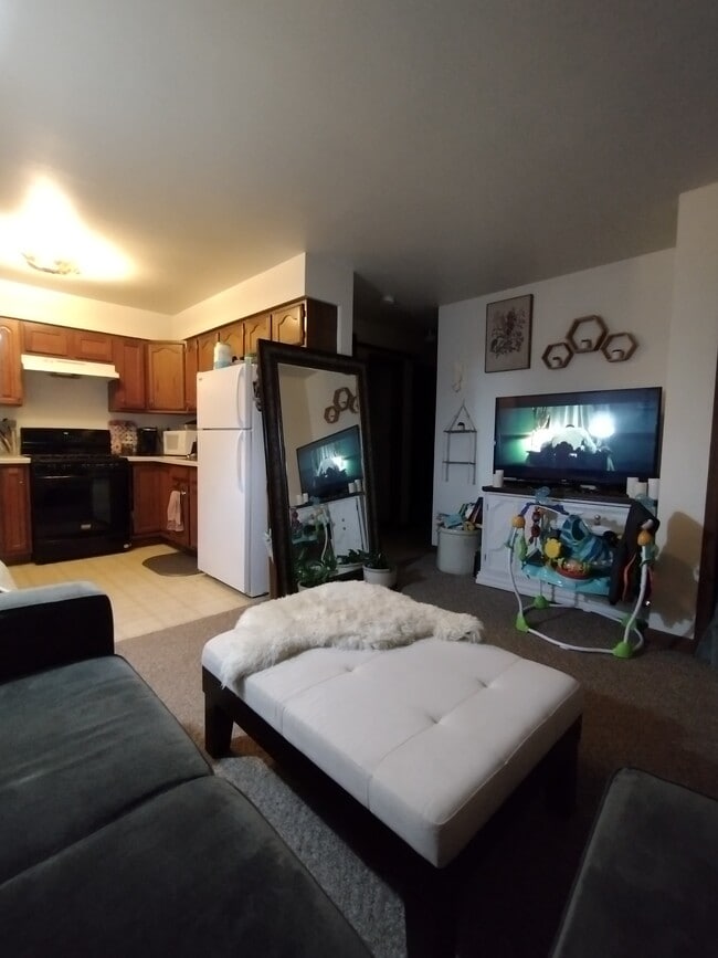 704 Ware St unit 2, Waupaca, WI 54981 - photo 7