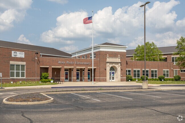 The student population of Rosa Parks Elementary School is 582 and the school serves PK-5.