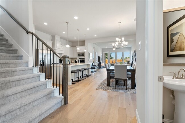 05-Finnian044 foyer.jpg