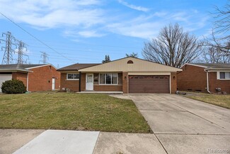29728 Palomino Dr, Warren, MI 48093