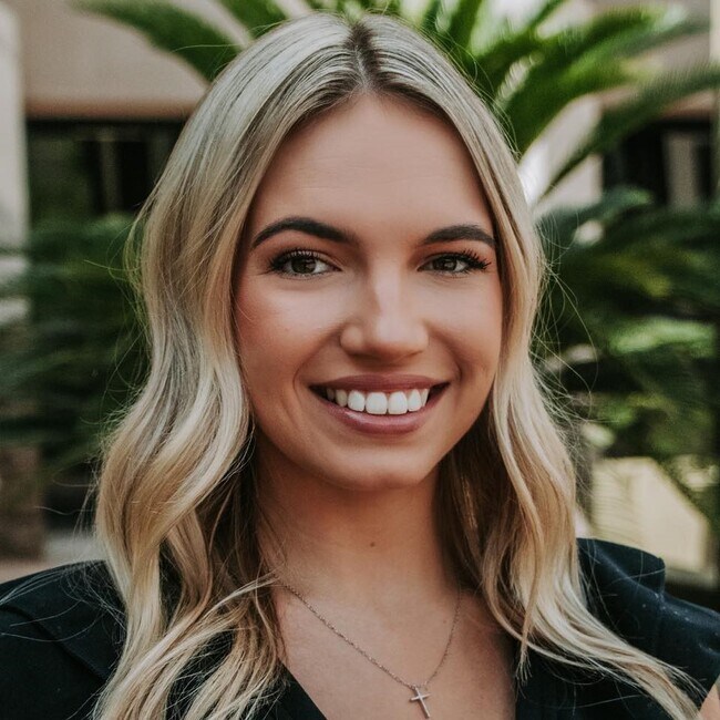 Agent Photo