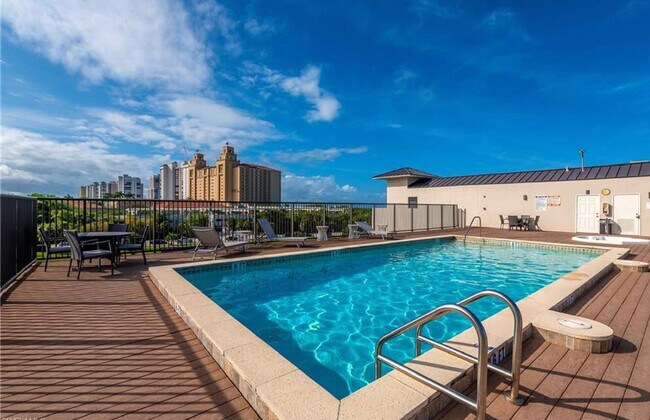 260 Southbay Dr unit Vanderbilt Beach Are, Naples, FL 34108 - photo 2