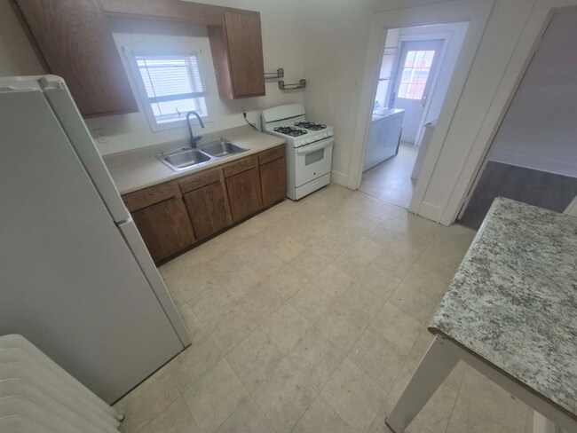 1311 16th Ave unit 2nd floor, Altoona, PA 16601 - photo 6