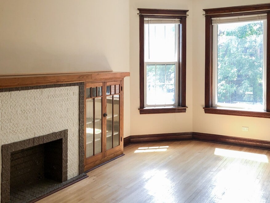 1434 W Addison St unit 2, Chicago, IL 60613 - photo 1