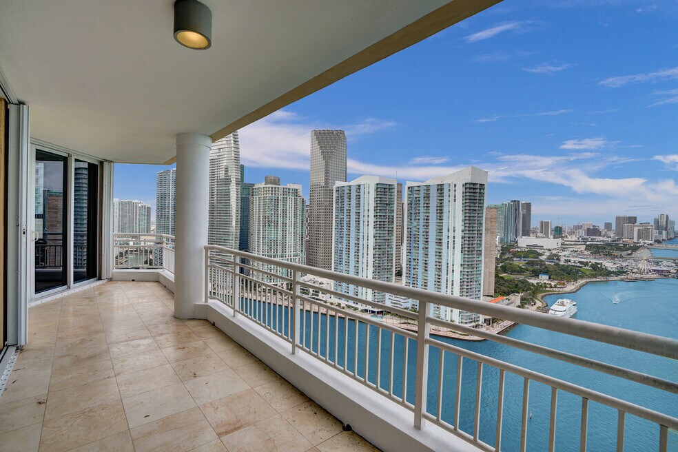 Three Tequesta Point unit 4604, Miami, FL 33131 - photo 1