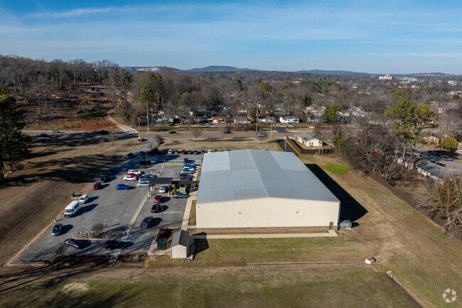 Valley Fellowship Christian Academy in Huntsville Alabama serves all grades of school children.