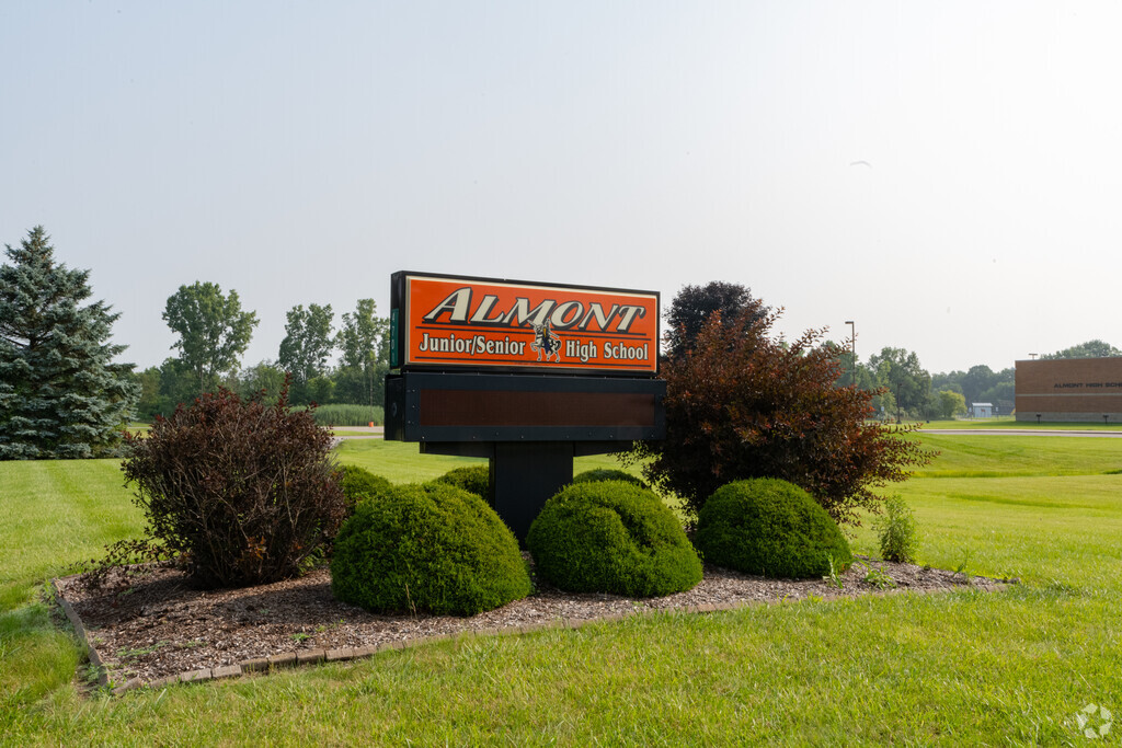 Almont High School sign in Lapeer County.