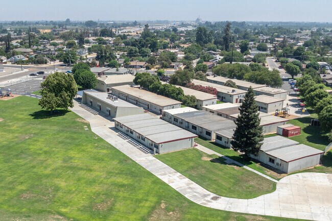 Schendel Elementary School is located in Delhi.
