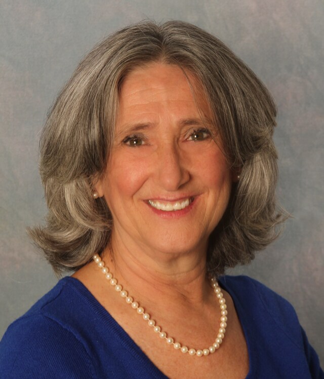 Julie Duncan, Broker