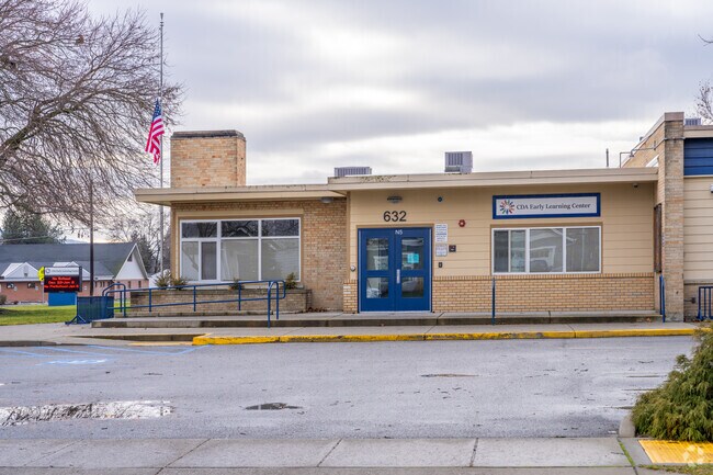 Borah Elementary is located near other parks and schools in the area.