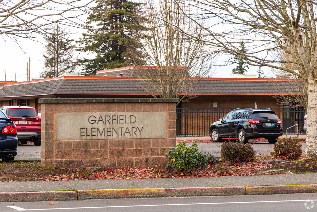 Garfield Elementary School is located in the Riverside neighborhood of Everett.
