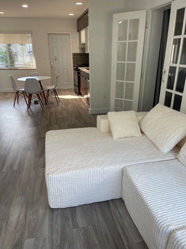 20 NW 45th St, Miami, FL 33127