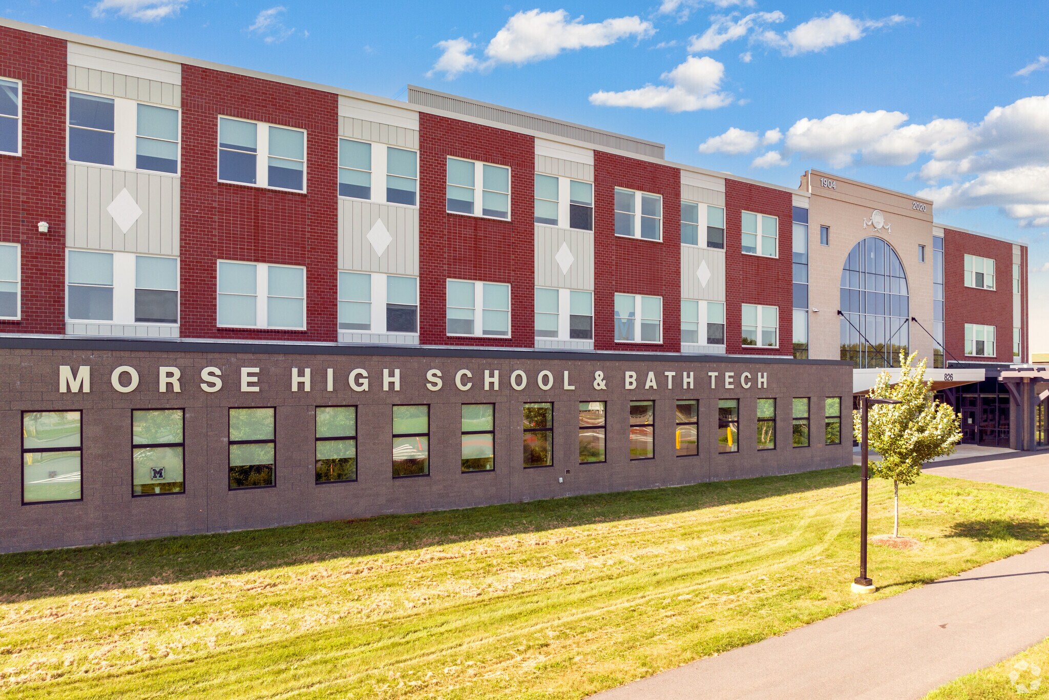 Morse High School serves Bath, Maine.