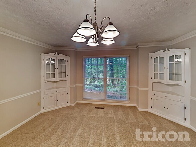1720 Ridgefield Dr, Roswell, GA 30075 - photo 6